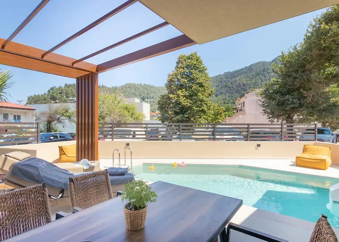 Ntinas Seaside Villa