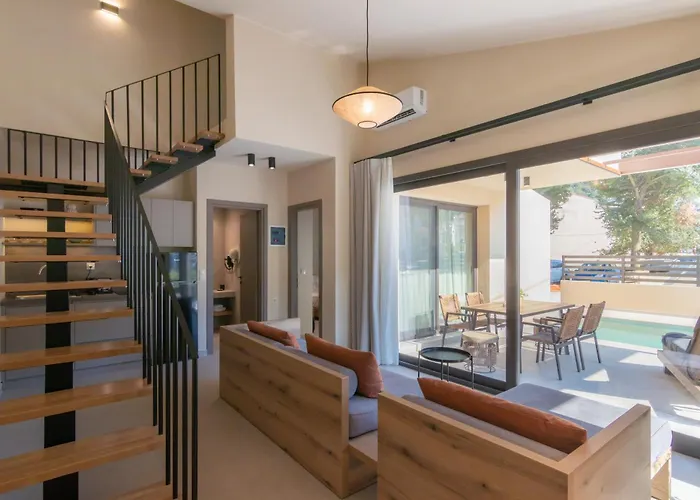 Ntinas Seaside Vilă